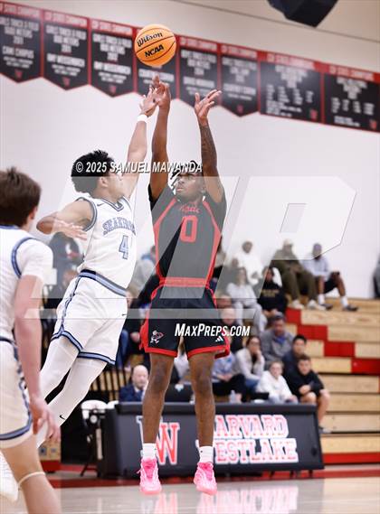 Thumbnail 2 in Corona Del Mar vs Coronado (Harvard-Westlake Winter Showcase) photogallery.