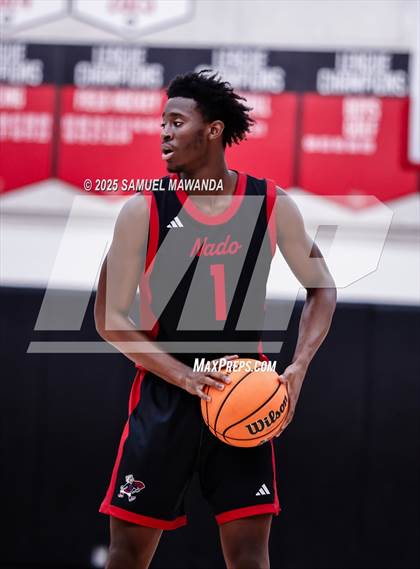 Thumbnail 2 in Corona Del Mar vs Coronado (Harvard-Westlake Winter Showcase) photogallery.