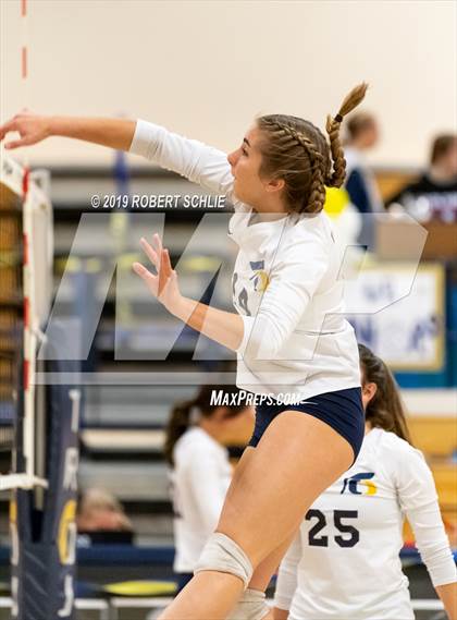 Thumbnail 1 in Folsom @ Oak Ridge photogallery.