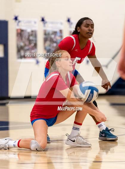 Thumbnail 2 in Folsom @ Oak Ridge photogallery.
