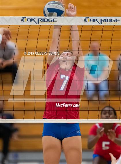 Thumbnail 2 in Folsom @ Oak Ridge photogallery.