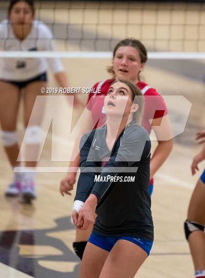 Thumbnail 1 in Folsom @ Oak Ridge photogallery.