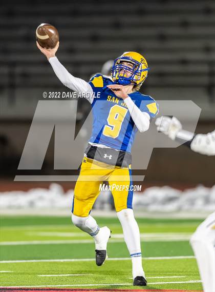 Thumbnail 3 in San Juan vs. Emery (UHSAA 2A Semifinal) photogallery.