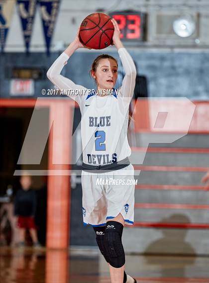 Thumbnail 3 in Davis vs. St. Ignatius (Roseville Elite Showcase) photogallery.