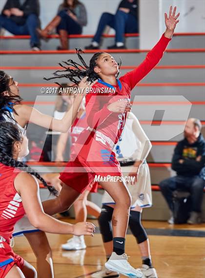 Thumbnail 1 in Davis vs. St. Ignatius (Roseville Elite Showcase) photogallery.