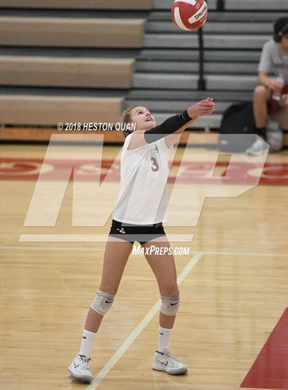 Thumbnail 3 in JSerra Catholic @ Orange Lutheran photogallery.