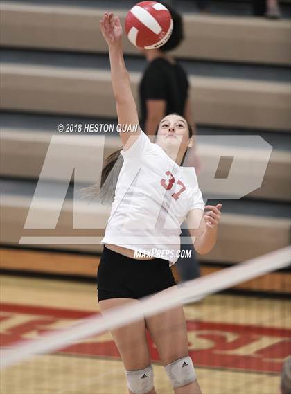 Thumbnail 1 in JSerra Catholic @ Orange Lutheran photogallery.