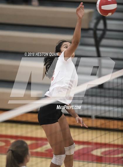 Thumbnail 3 in JSerra Catholic @ Orange Lutheran photogallery.