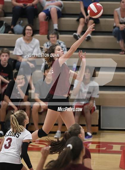 Thumbnail 3 in JSerra Catholic @ Orange Lutheran photogallery.