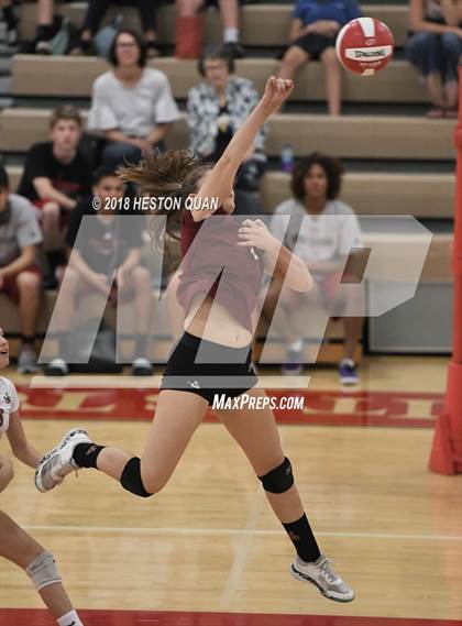 Thumbnail 3 in JSerra Catholic @ Orange Lutheran photogallery.