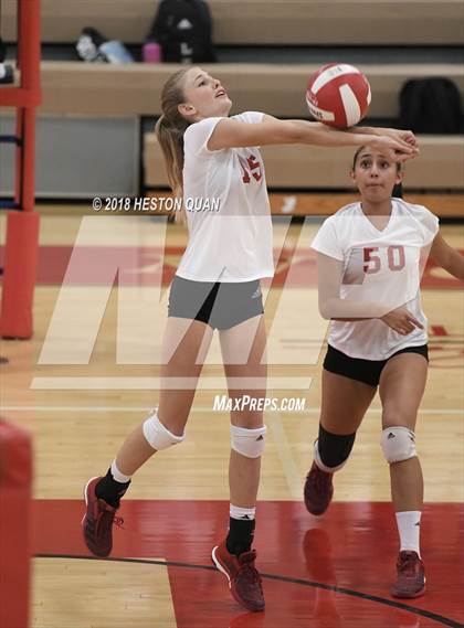 Thumbnail 3 in JSerra Catholic @ Orange Lutheran photogallery.