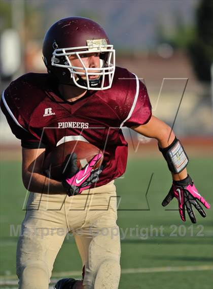 Thumbnail 1 in Golden Valley @ Simi Valley photogallery.