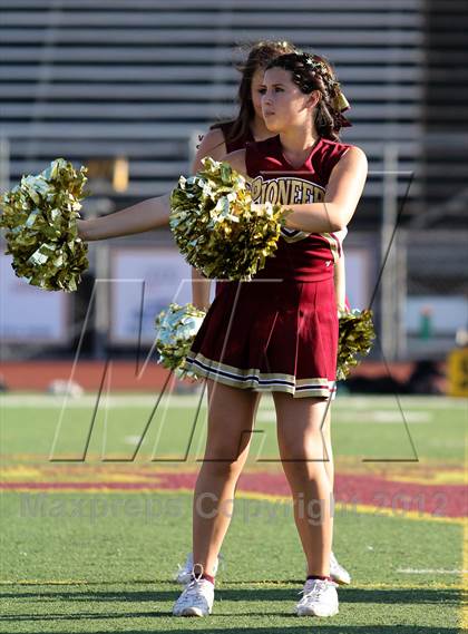 Thumbnail 1 in Golden Valley @ Simi Valley photogallery.