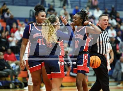 Thumbnail 1 in Oakland @ Blackman (TSSAA 4A District 7 Final) photogallery.