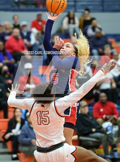 Thumbnail 2 in Oakland @ Blackman (TSSAA 4A District 7 Final) photogallery.