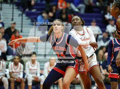 Thumbnail 2 in Oakland @ Blackman (TSSAA 4A District 7 Final) photogallery.