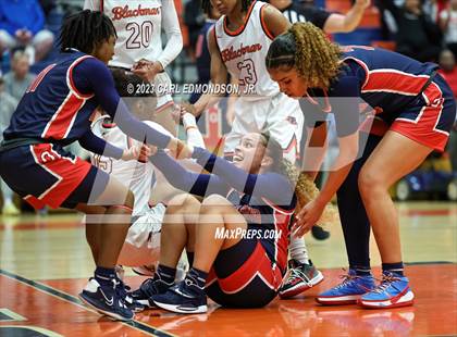 Thumbnail 3 in Oakland @ Blackman (TSSAA 4A District 7 Final) photogallery.