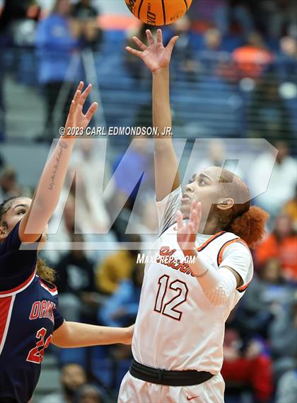 Thumbnail 2 in Oakland @ Blackman (TSSAA 4A District 7 Final) photogallery.