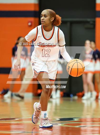 Thumbnail 1 in Oakland @ Blackman (TSSAA 4A District 7 Final) photogallery.