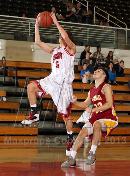 Thumbnail 2 in La Canada vs Glendora (SoCal Shootout) photogallery.