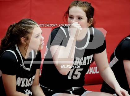 Thumbnail 1 in Lamar vs Guyer (UIL 6A Area Playoffs Division 2) photogallery.