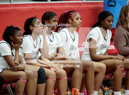 Thumbnail 3 in Lamar vs Guyer (UIL 6A Area Playoffs Division 2) photogallery.
