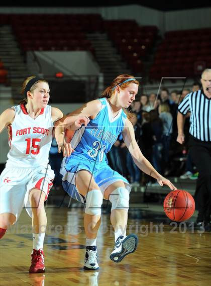 Thumbnail 3 in Fort Scott vs. Clearwater (KSHSAA 4A 1st Round) photogallery.