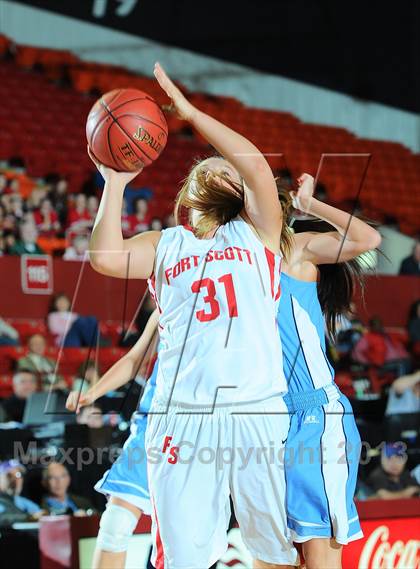 Thumbnail 2 in Fort Scott vs. Clearwater (KSHSAA 4A 1st Round) photogallery.