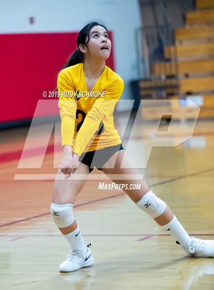 Thumbnail 3 in High Tech CV vs. Holtville (CIF SDS D4 Finals) photogallery.