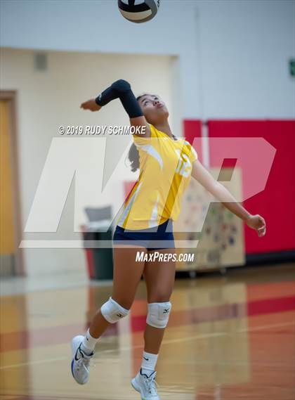 Thumbnail 1 in High Tech CV vs. Holtville (CIF SDS D4 Finals) photogallery.