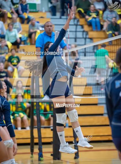 Thumbnail 1 in High Tech CV vs. Holtville (CIF SDS D4 Finals) photogallery.