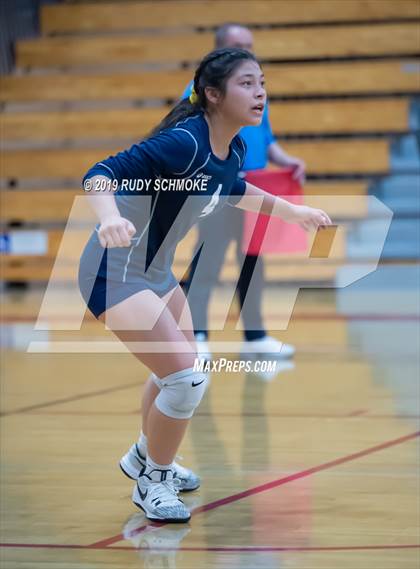 Thumbnail 1 in High Tech CV vs. Holtville (CIF SDS D4 Finals) photogallery.