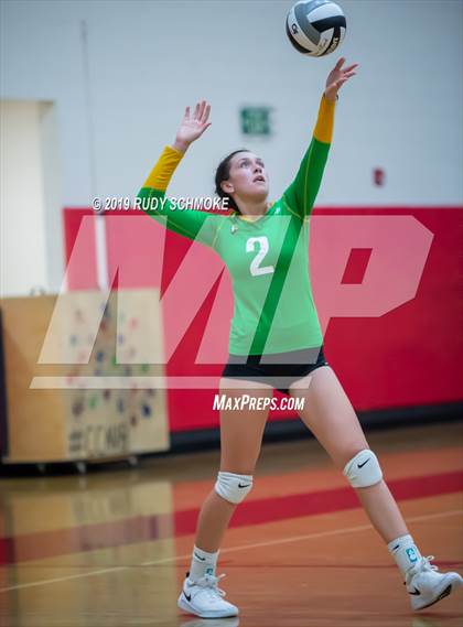 Thumbnail 1 in High Tech CV vs. Holtville (CIF SDS D4 Finals) photogallery.