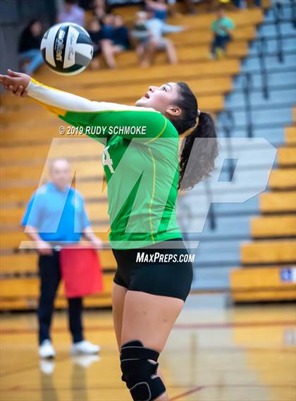 Thumbnail 1 in High Tech CV vs. Holtville (CIF SDS D4 Finals) photogallery.