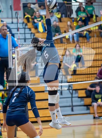 Thumbnail 1 in High Tech CV vs. Holtville (CIF SDS D4 Finals) photogallery.