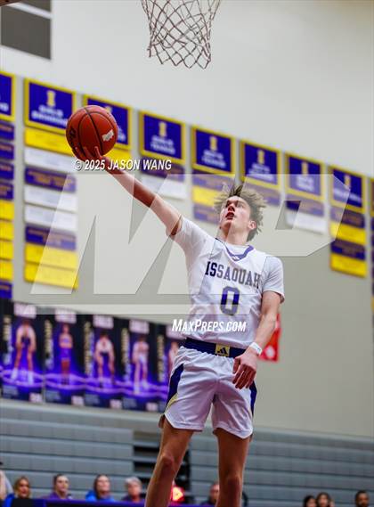 Thumbnail 1 in Stadium @ Issaquah photogallery.