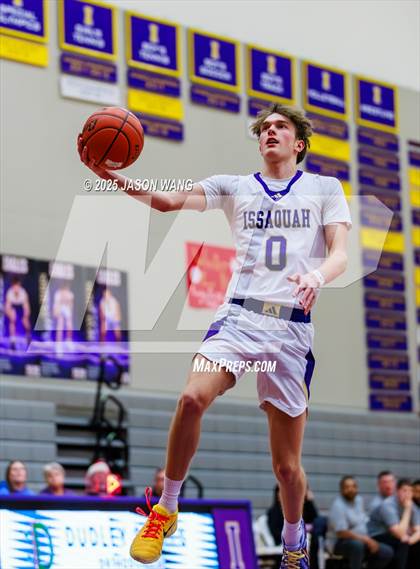 Thumbnail 1 in Stadium @ Issaquah photogallery.