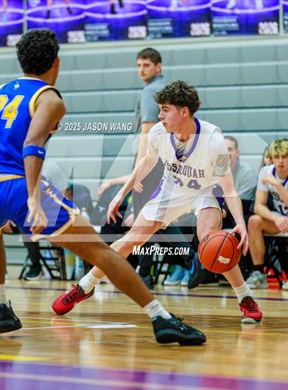 Thumbnail 1 in Stadium @ Issaquah photogallery.