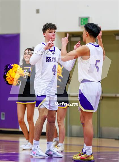 Thumbnail 1 in Stadium @ Issaquah photogallery.