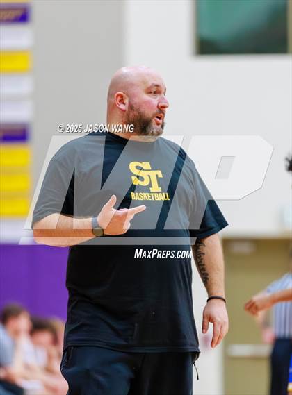 Thumbnail 1 in Stadium @ Issaquah photogallery.