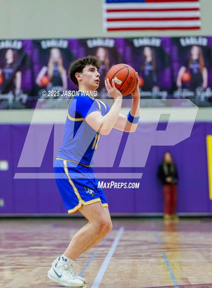 Thumbnail 3 in Stadium @ Issaquah photogallery.