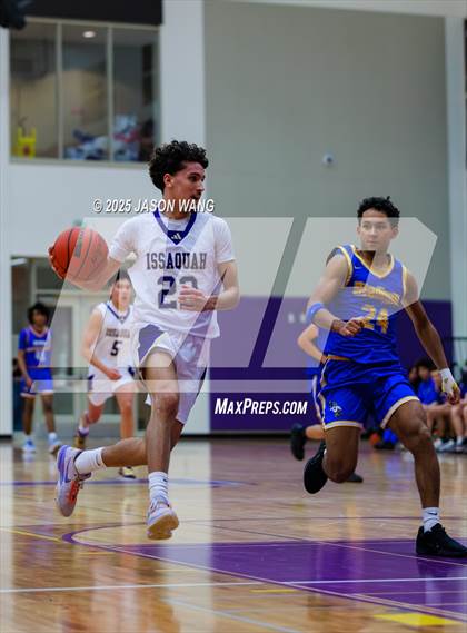 Thumbnail 3 in Stadium @ Issaquah photogallery.