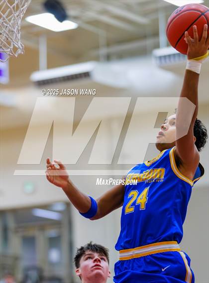 Thumbnail 2 in Stadium @ Issaquah photogallery.