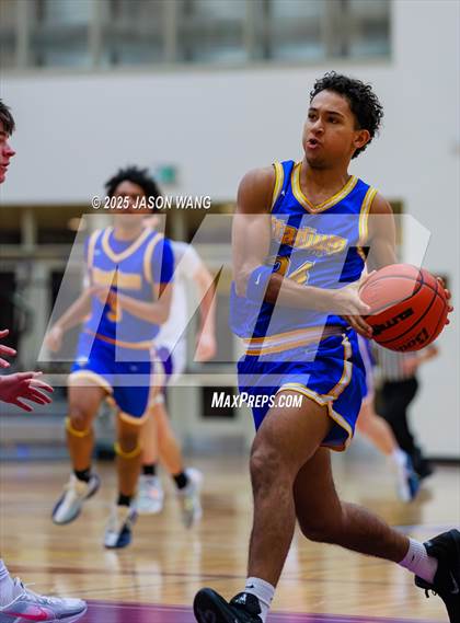 Thumbnail 2 in Stadium @ Issaquah photogallery.