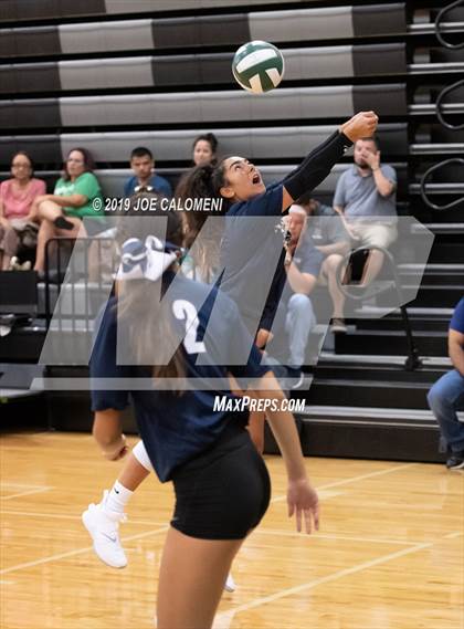 Thumbnail 3 in Alexander vs Brennan (Scrimmage) photogallery.