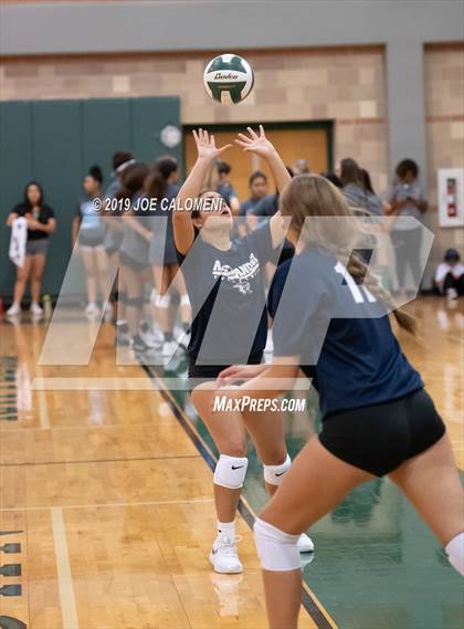 Thumbnail 1 in Alexander vs Brennan (Scrimmage) photogallery.
