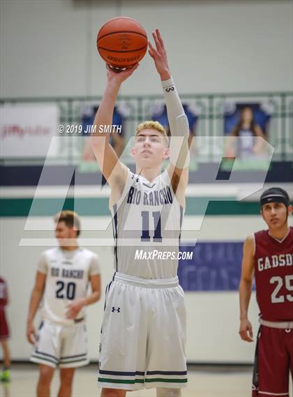 Thumbnail 3 in Gadsden @ Rio Rancho (NMAA 5A 1st Round) photogallery.