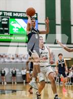 Photo from the gallery "Middleton @ Eagle (IHSAA 5A District III Round 3)"