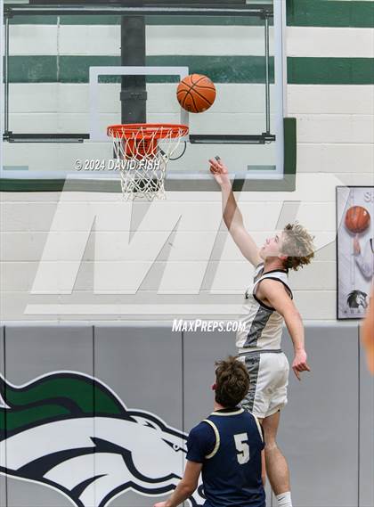 Thumbnail 2 in Middleton @ Eagle (IHSAA 5A District III Round 3) photogallery.