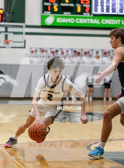 Thumbnail 2 in Middleton @ Eagle (IHSAA 5A District III Round 3) photogallery.
